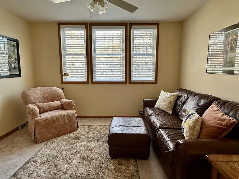 1 Inlander Rd — Photo 37