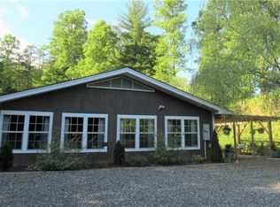 278 White Oak Dr, Marshall, NC 28753