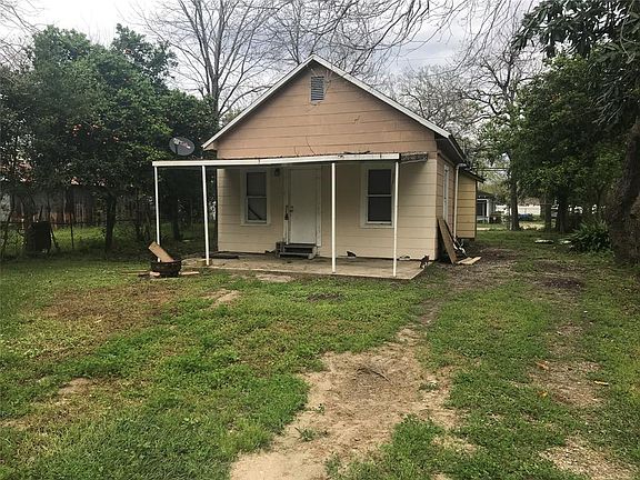 3rd image of 420 5th Ave N
