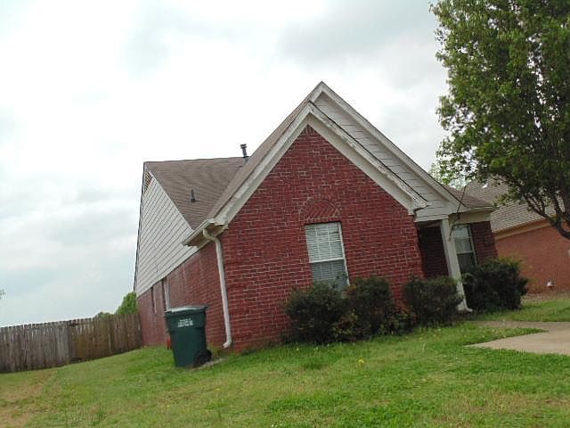 1st image of 63 Belisle Dr
