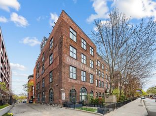 363 Sorauren Ave #301, Toronto, ON M6R3C1