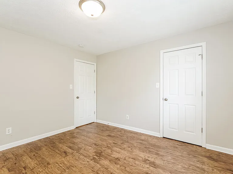 11045 Amburg Ct — Photo 12