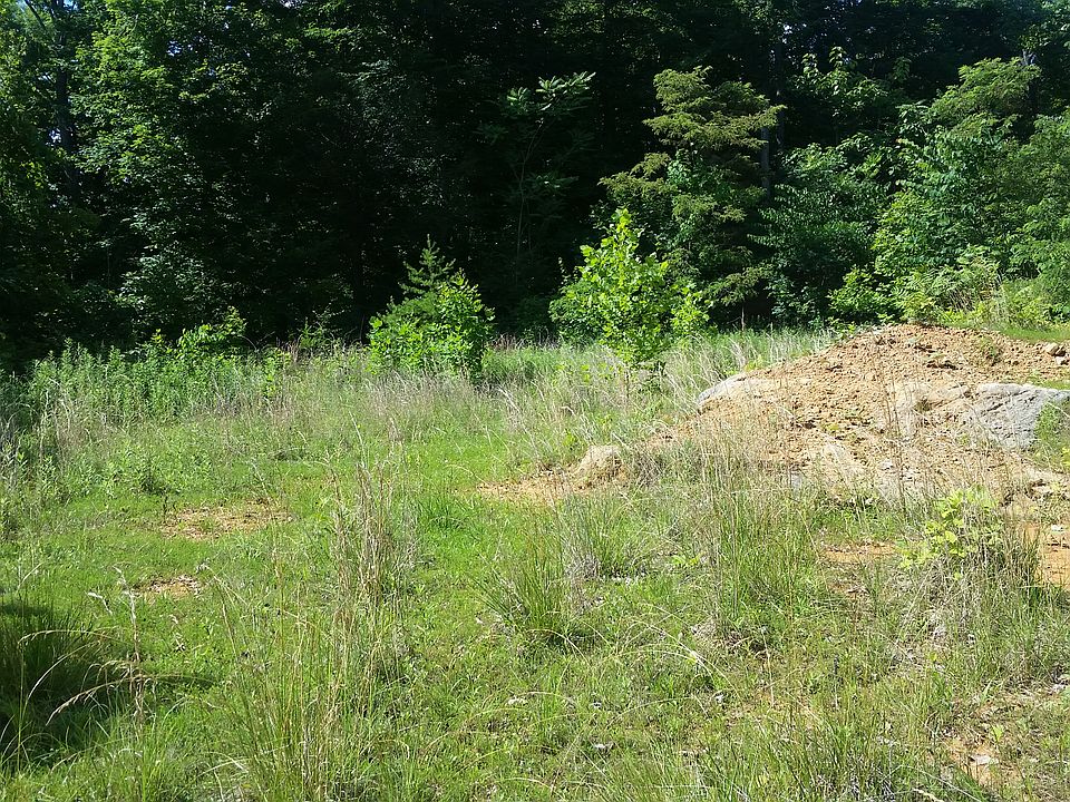 1st image of 140 Sage Dr
