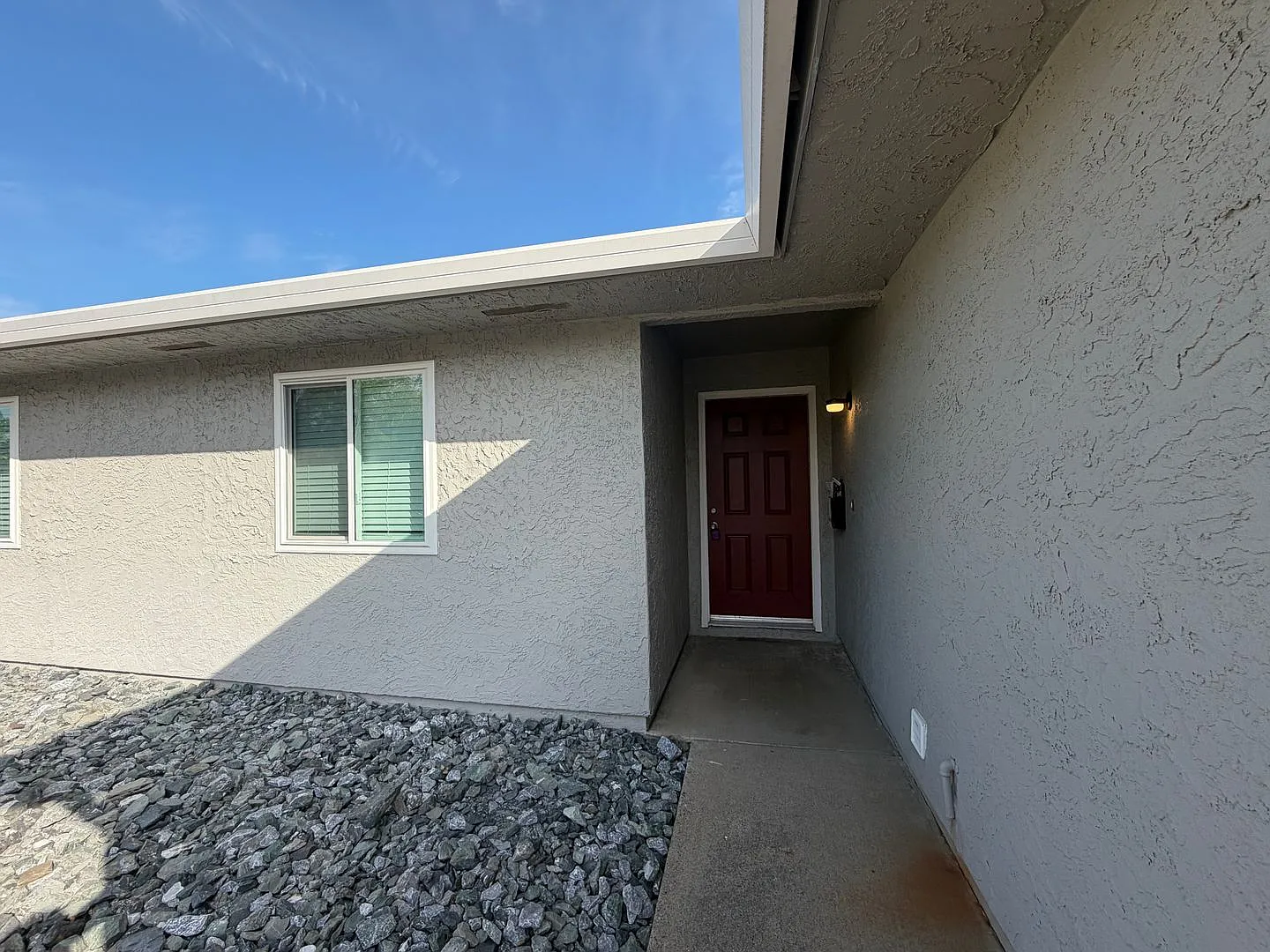 3 Bedroom 1 Bath Orangevale Home! — Photo 2