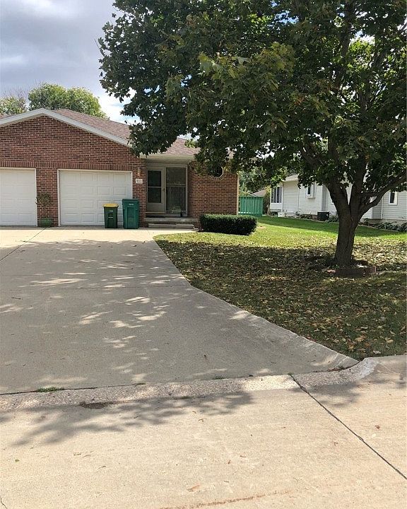 1st image of 911 N 6th Avenue Cir
