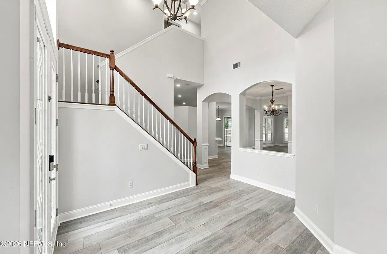 4 bed, 3.5 bath, 2622 sqft, $3,800 — Photo 4