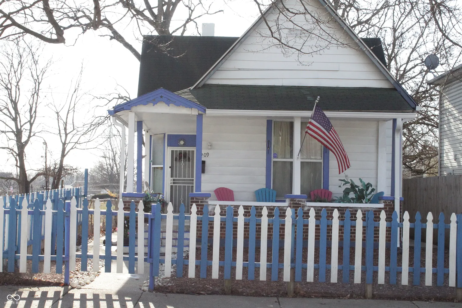 909 W 29th St photo 1