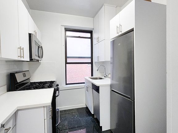 2nd image of 156 E 37th St APT 7C