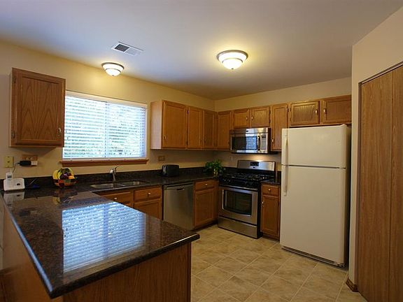 5th image of 1208 Ashbrook Dr