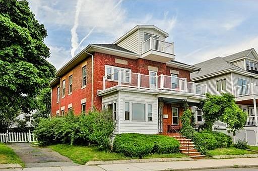 1st image of 140 Bayswater St