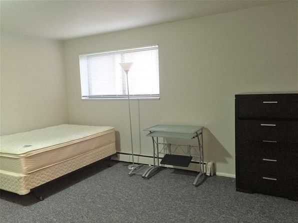 811 Packard St APT 2