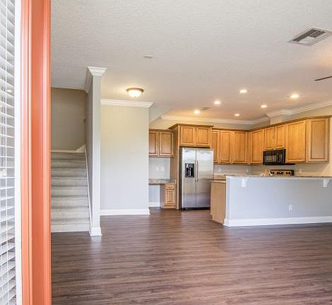 2nd image of 308 S Orleans Ave Unit 3