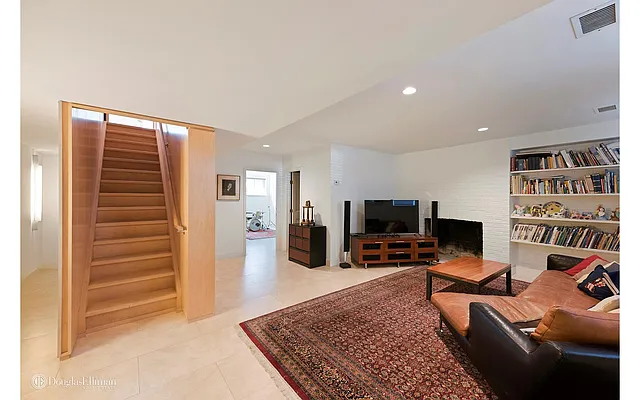 Sold by Douglas Elliman | media 32