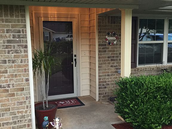 5th image of 1103 Cheryl St