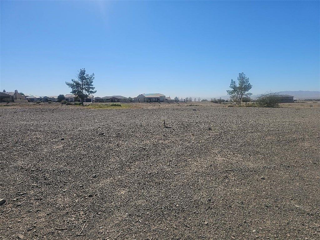 2154 E Calle Salamanca