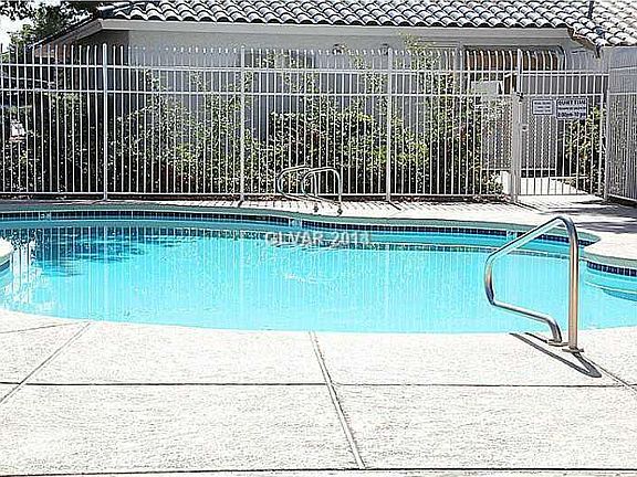 5th image of 2110 Bavington Dr