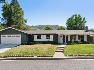 294 Deerfield Dr, Moraga, CA 94556