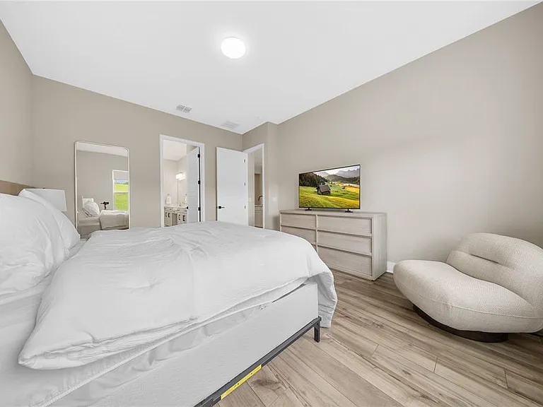 16055 Silver Brook Way — Photo 39