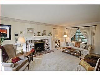 3rd image of 1264 Laurel Hill Dr