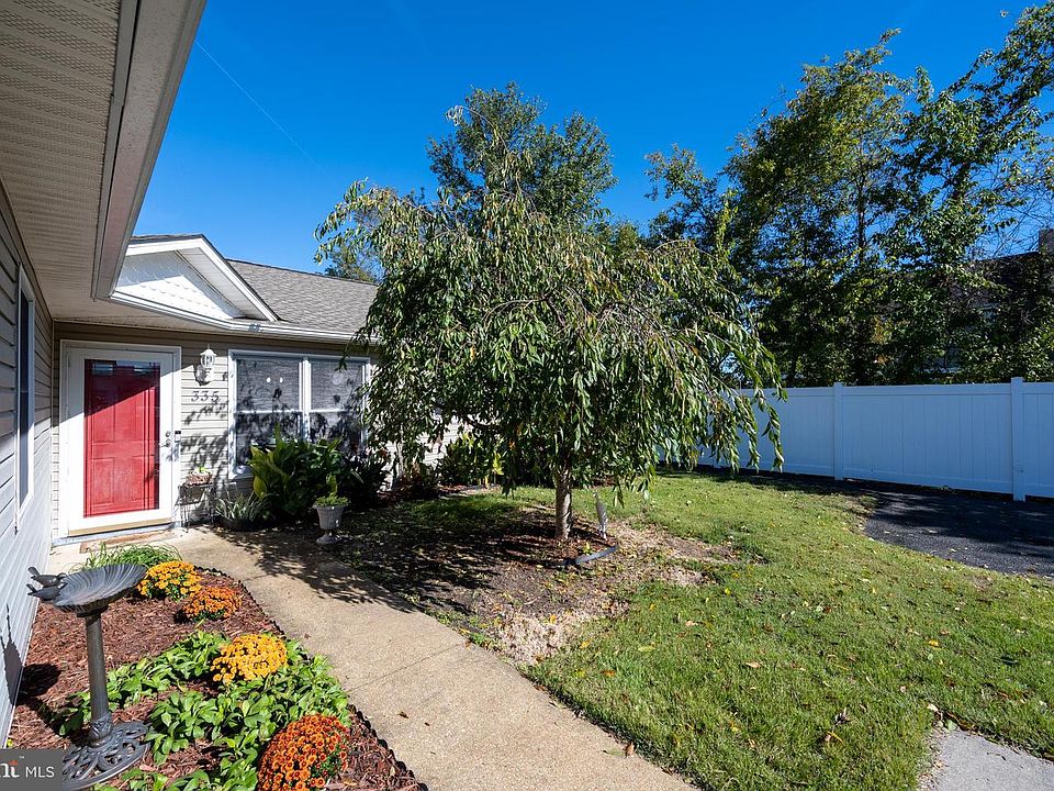 1st image of 335 Blossom Way