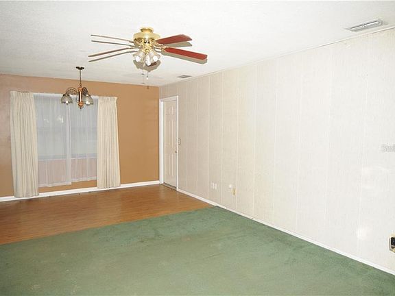 4th image of 303 Charlotte St