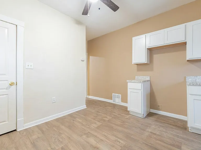10618 Crestwood Ave — Photo 15
