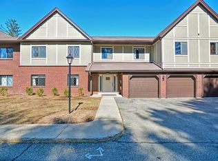 29 Rainbow Pond Dr APT D1, Walpole, MA 02081