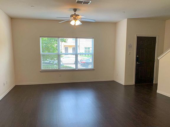5th image of 1328 Lake Crest Ln