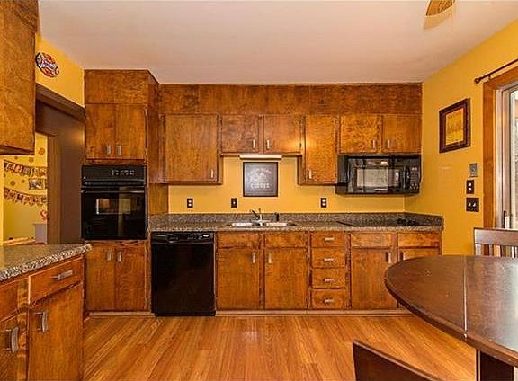 5th image of 9026 Mastin St