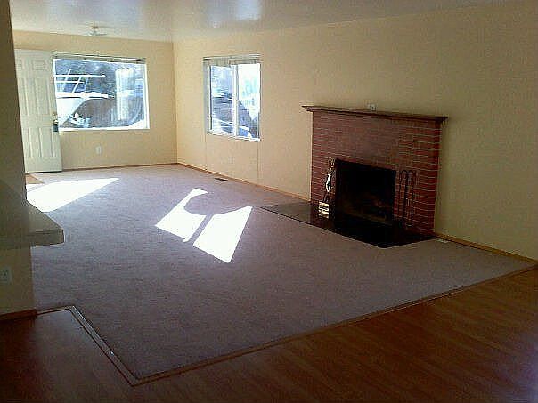2nd image of 17504 Corliss Ave N