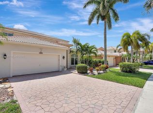 4450 Banyan Trails Dr, Pompano Beach, FL 33073