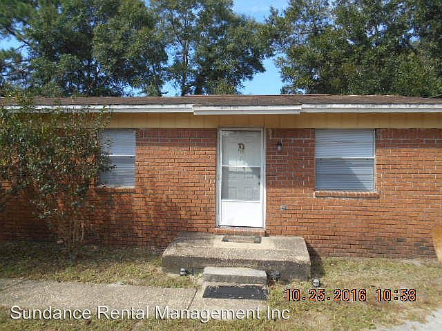 1st image of 710-D Shady Lane Dr