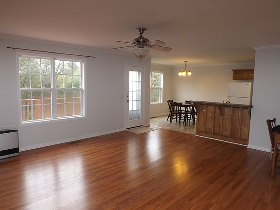 2nd image of 125 Eastridge Dr