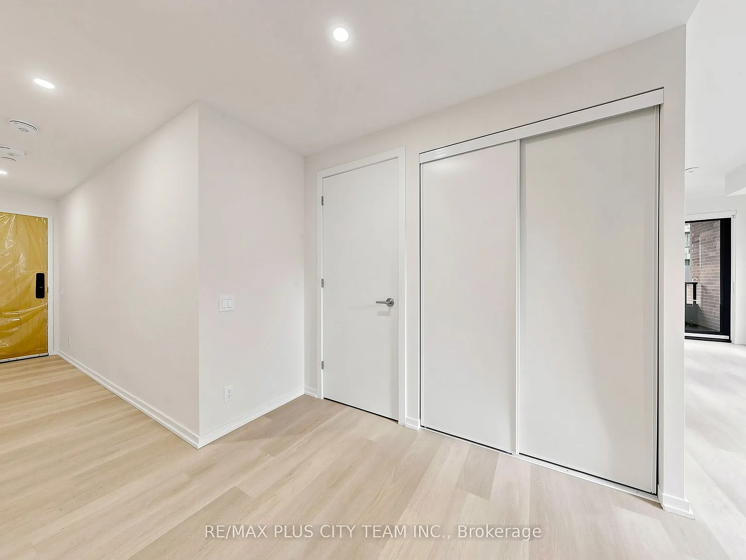 2 bed, $2,554 — Photo 2