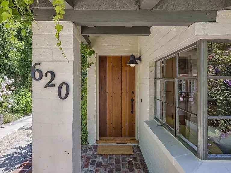 620 Lowell Ave — Photo 9