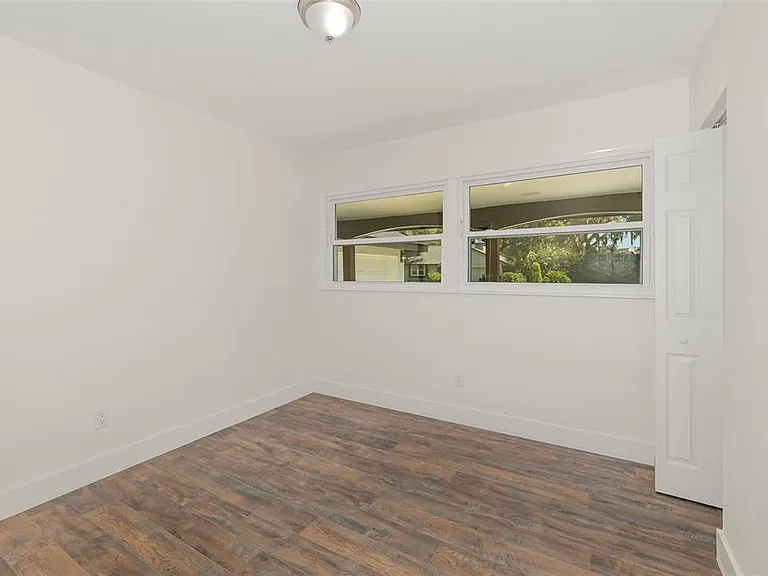 1770 Algonquin Trl — Photo 15