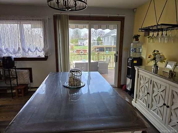 4th image of 14 Lowell Road