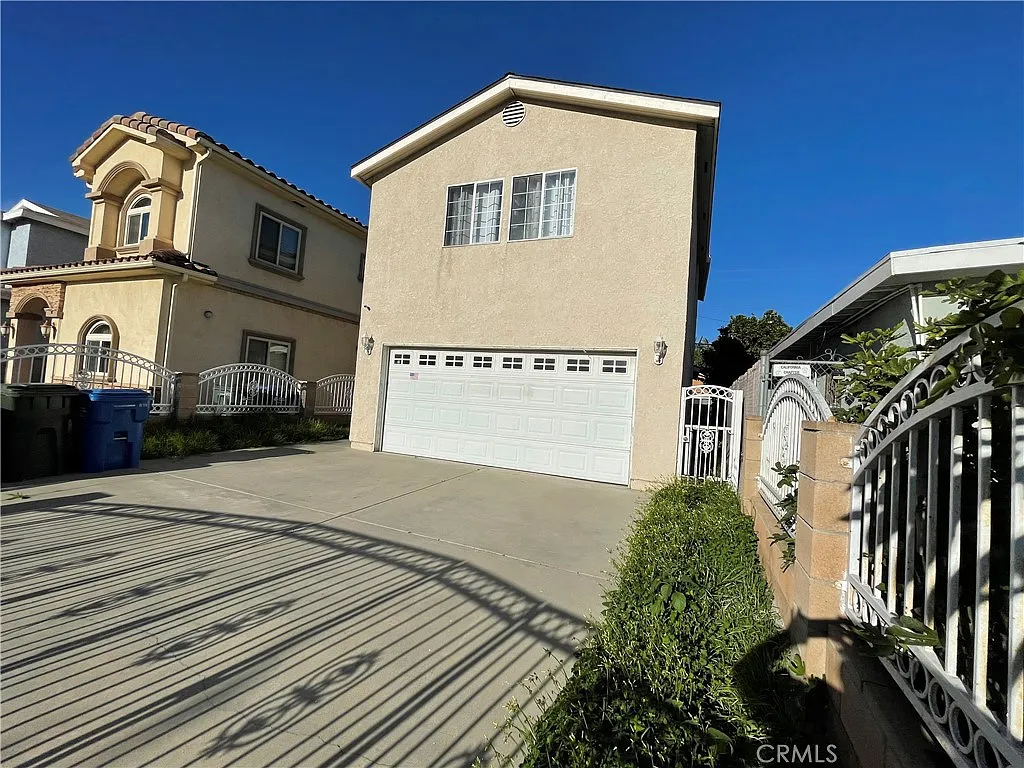 8139 Priscilla St photo 1