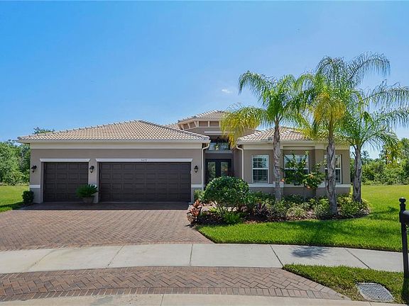 2nd image of 5037 Emerald Isle Dr