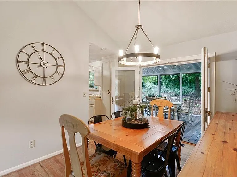 130 Cains Cove Dr — Photo 7