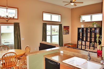 3rd image of 15462 Freedom Dr N