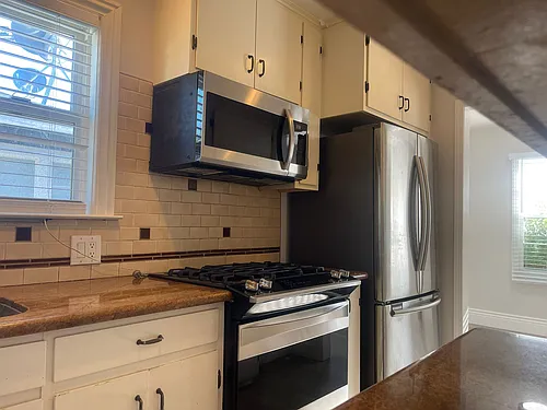 392 Menker Ave #1 Photo 1