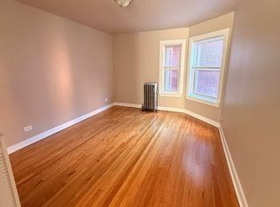 4029 W Melrose St APT 1W, Chicago, IL 60641