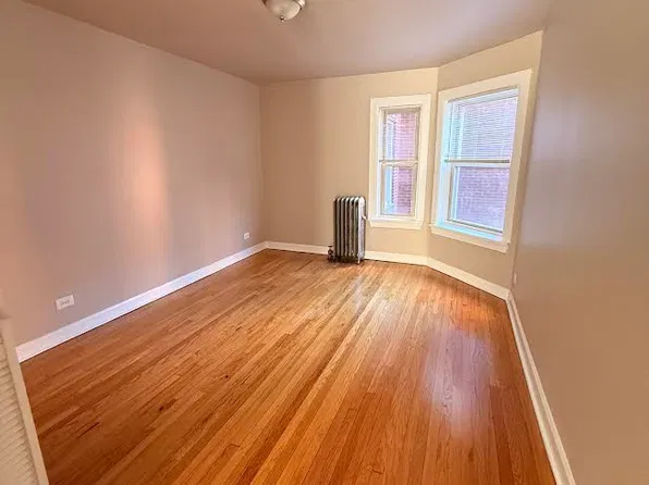 4029 W Melrose St APT 1W, Chicago, IL 60641