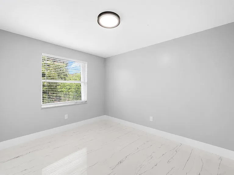 5233 SW 155th Way — Photo 20