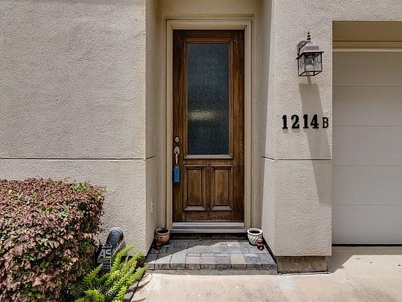 3rd image of 1214 Birdsall St #B