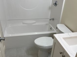 11 Upham Rd APT 1, Medfield, MA 02052