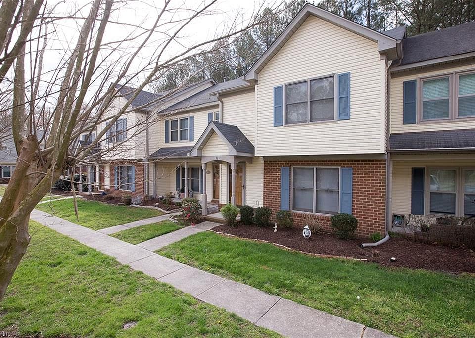 1st image of 31 Hard Wood Dr