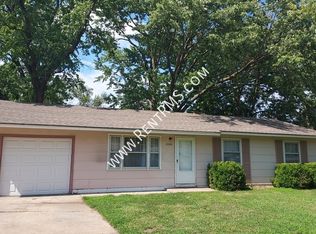 2300 SE 22nd St, Topeka, KS 66605