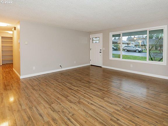 3rd image of 1207 NE 85th Ave